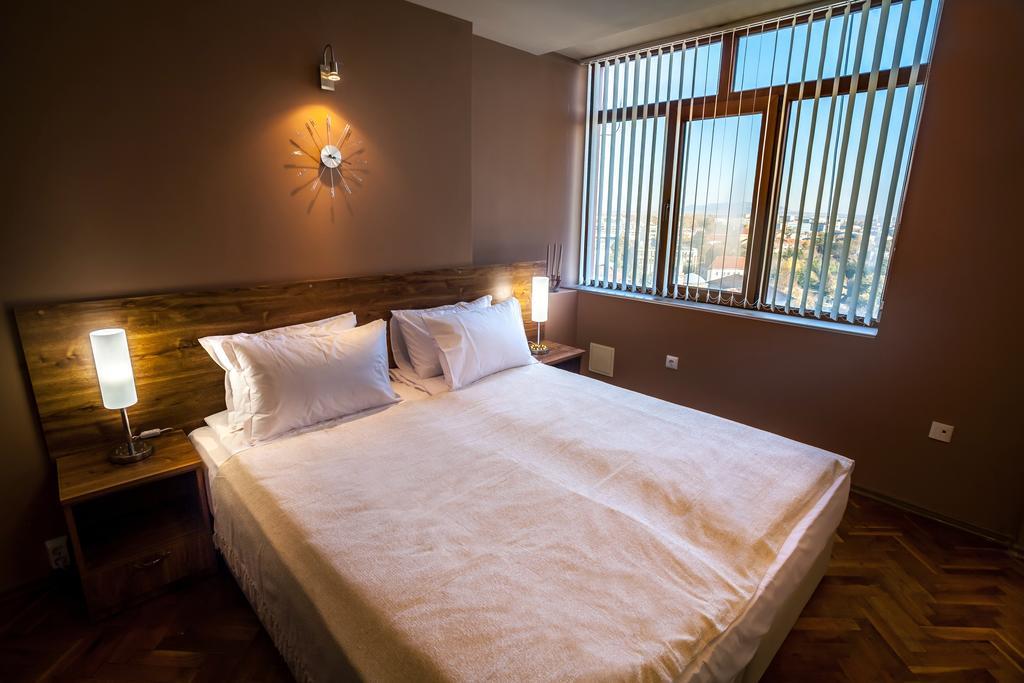 ימבול Panorama Top Floor Rooms In Hotel Tundzha מראה חיצוני תמונה