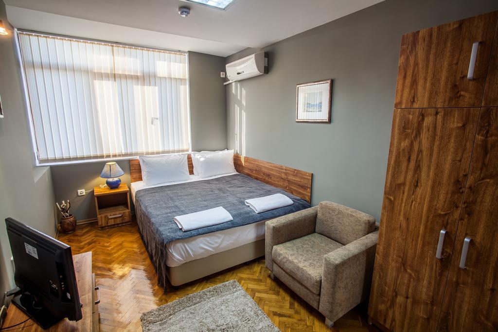 ימבול Panorama Top Floor Rooms In Hotel Tundzha מראה חיצוני תמונה